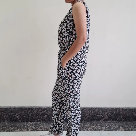 Cotton printed Overalls. - Picture 2 of 4